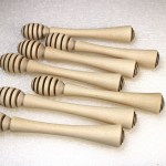 Puinen hunajahyrrä koivusta