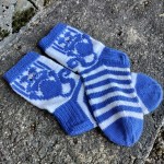 Käsinneulotut villasukat