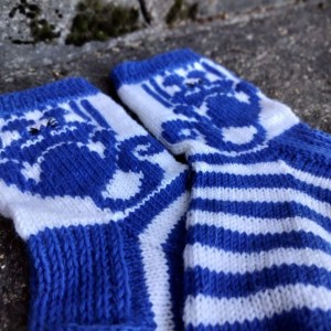 Käsinneulotut villasukat